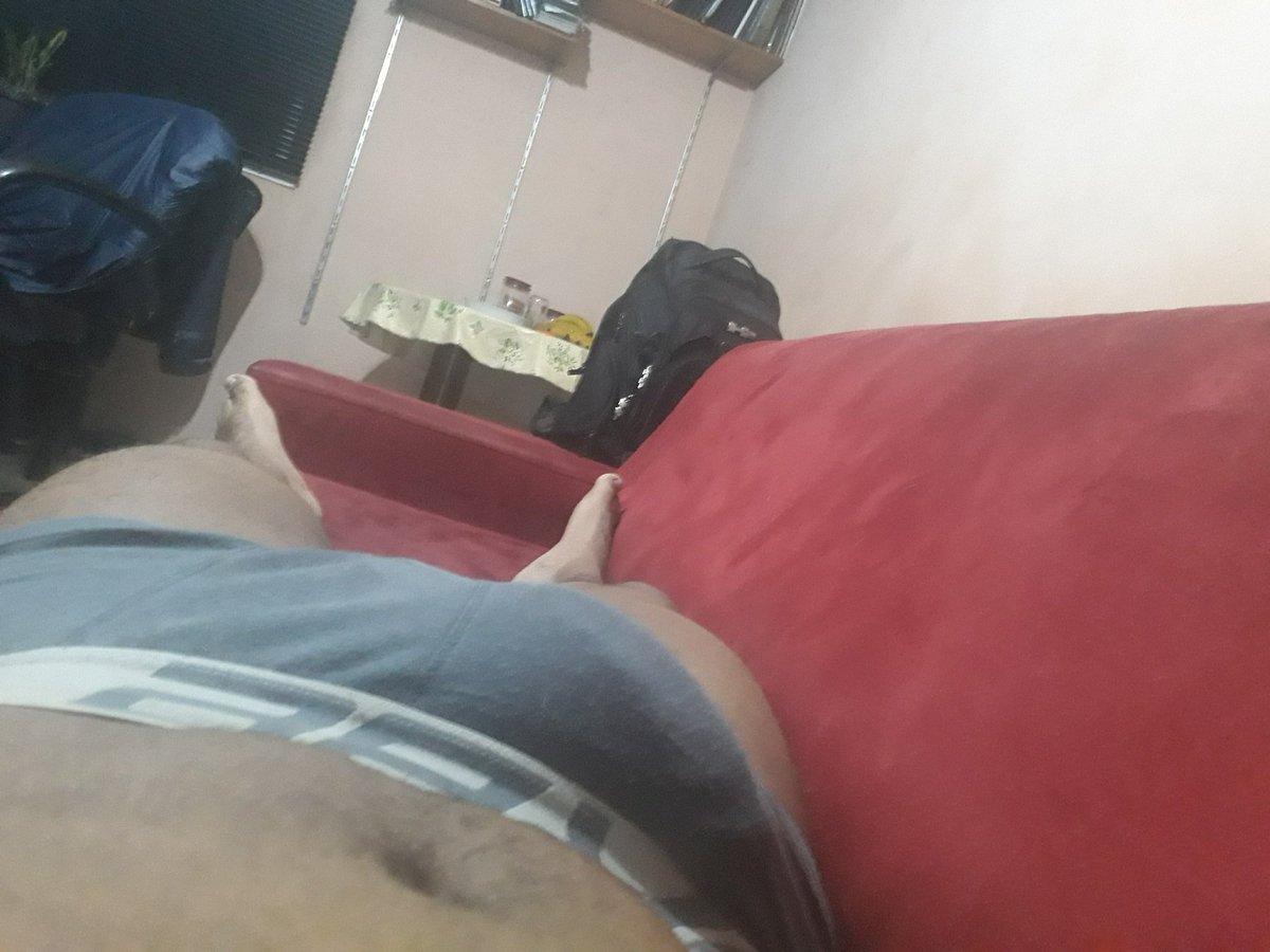 xuxu_bear's tweet photo. Entrando no Twitter // Saindo do Twitter https://t.co/hAw1wh1xVT