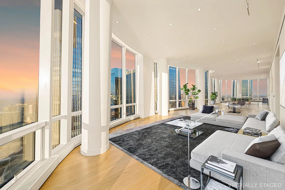 ニューヨークで家賃が超高額になると、大きい窓が一面に連なる部屋が出てきたりしますが、月30,000ドル （400万円）になるとこういう感じの部屋になります。なおこの中で一番高い物件は月55,000ドル（720万円）であります