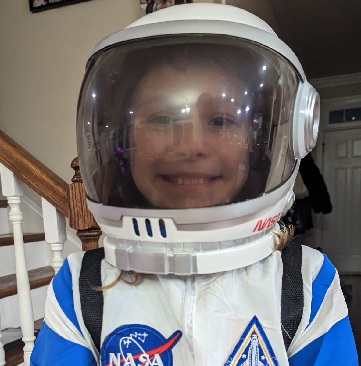 MWSilliman's tweet photo. @Astro_Christina my daughter is dressing up as you for her school project.  Keep inspiring! https://t.co/kIQ7ZkColR