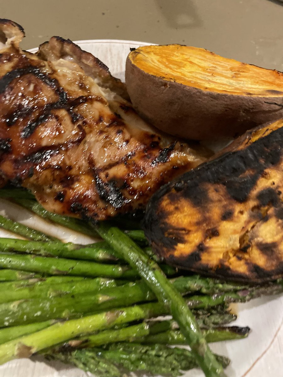 I love spring!!!
#Grilled #spring #dinner 
#yum