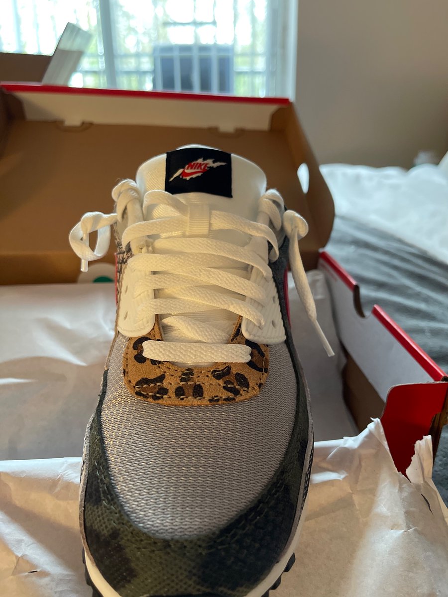 chilolozoya's tweet photo. Copβd some new #airmaxs for my b day π₯Ά https://t.co/5qTzS81V7N