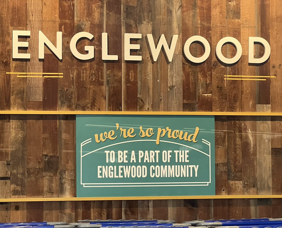 🍌Community said YES to local vendors, YES to local hiring, YES to local collaboration.
🍌Community said NO to <a href="/SaveALot/">Save A Lot</a>!
🍌@chicagosmayor said yes to $13.5M &amp; more in TIF to contradict community.
🍌<a href="/AldSColeman16/">Ald. Stephanie D. Coleman</a> <a href="/taylorfor20th/">Alderwoman Jeanette Taylor</a> <a href="/Join_RAGE/">R.A.G.E. Englewood</a> myself &amp; community said not today!
