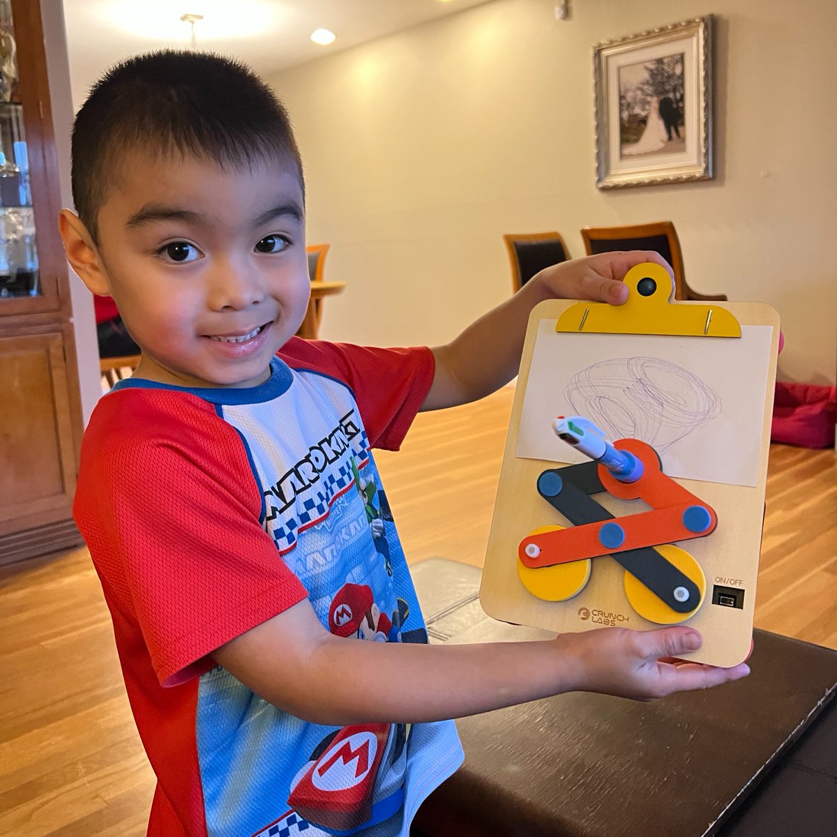 crunchlabs's tweet photo. Nathan here took his drawing machine one step further and investigated what kind of art you get when you switch the direction of the Drawing Machine's motor! Have you ever changed a build to make something new? https://t.co/EMW7T5wjsN