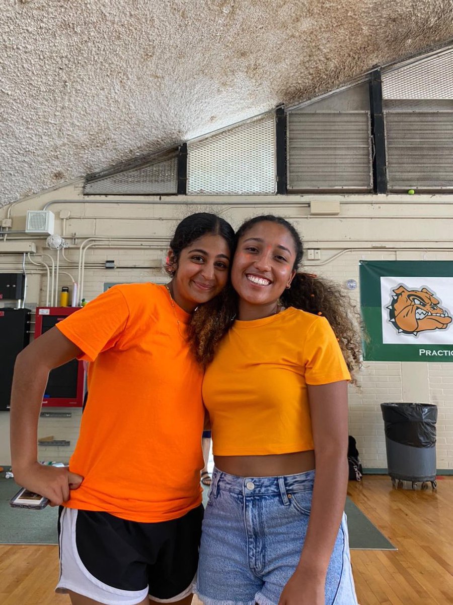 shreya tweet media