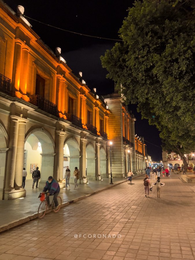 fcoronado's tweet photo. ¿Ya conoces esta guía de #Oaxaca? 👉🏼 https://t.co/DUX759b795 📷🍛🎶💃🏽 https://t.co/Alm1ahWk7d