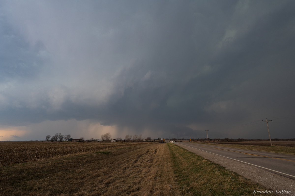 BrandonLaBrie's tweet photo. Great first chase to knock the rust off yesterday. Thought it was going to plant on the first attempt, but took it’s sweet time to produce. Still offered a unique view looking through the large RFD cut, to see the occlusion and tornado on the northern end. Textbook. #iawx https://t.co/hRhxxuIXC3