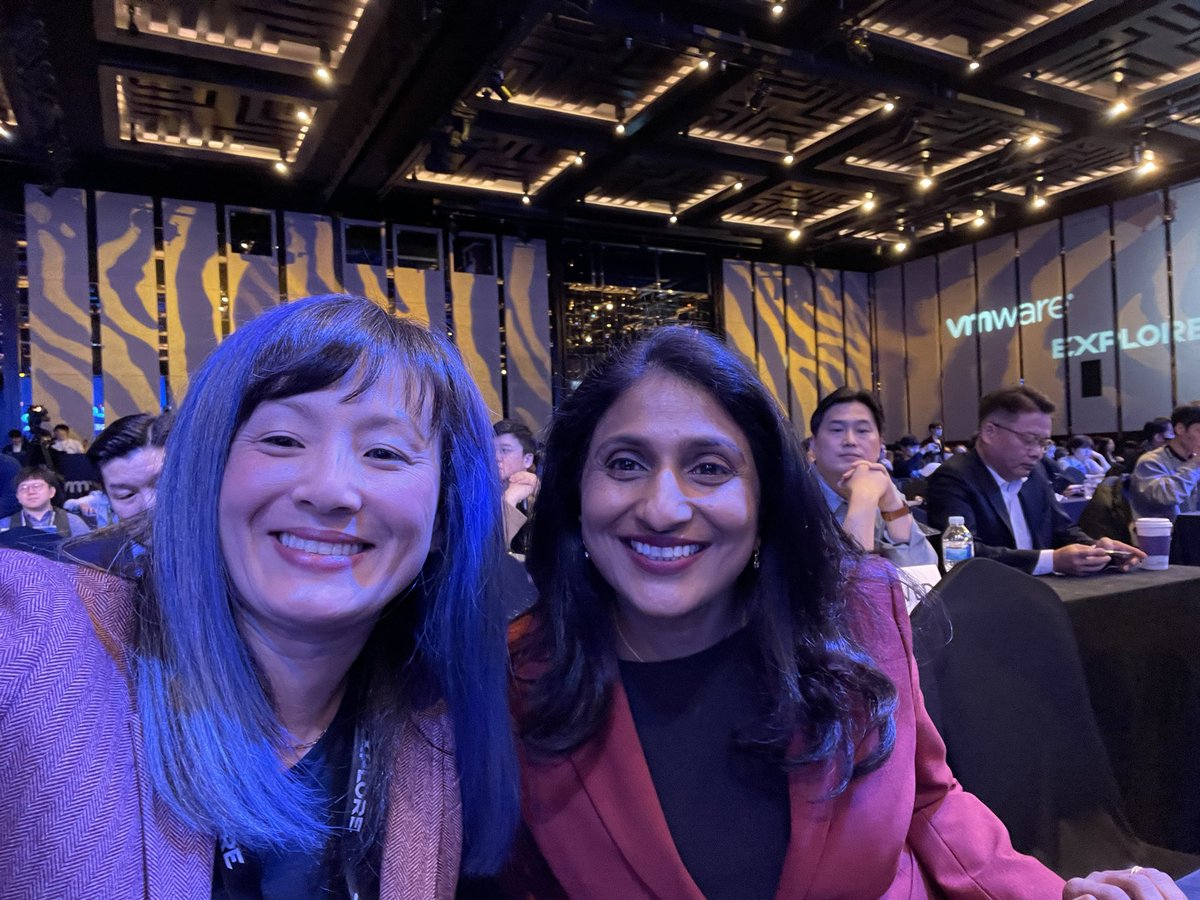 BettyJunod's tweet photo. #vmselfie with Purnima at #VMwareExplore Korea ~ lots of #VmwareTanzu and #VMwareAria news this week 🎉 https://t.co/2QgAmn5qqF