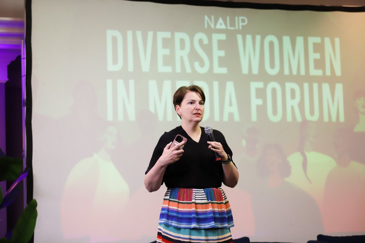 NALIP_org's tweet photo. We're stronger together 👩🏽🧕🏽👩🏼‍🦳👩🏽‍🦰👩🏾‍🦱👩🏻👱🏽‍♀️👩🏿‍💼 👩🏽‍🦱 Take a look at some of the diverse women leaders who joined us for #DWIMF23! We hope you are ready to be the change &amp; empower other diverse women along the way. #WeAreInclusion 
Photo Credit: Las Fotos Project/Textli Gallegos &amp; Mia Pena https://t.co/ZzjGJnh7u5
