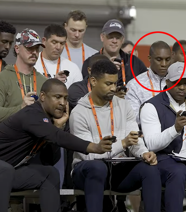 Nicki Jhabvala on Twitter senior director of player