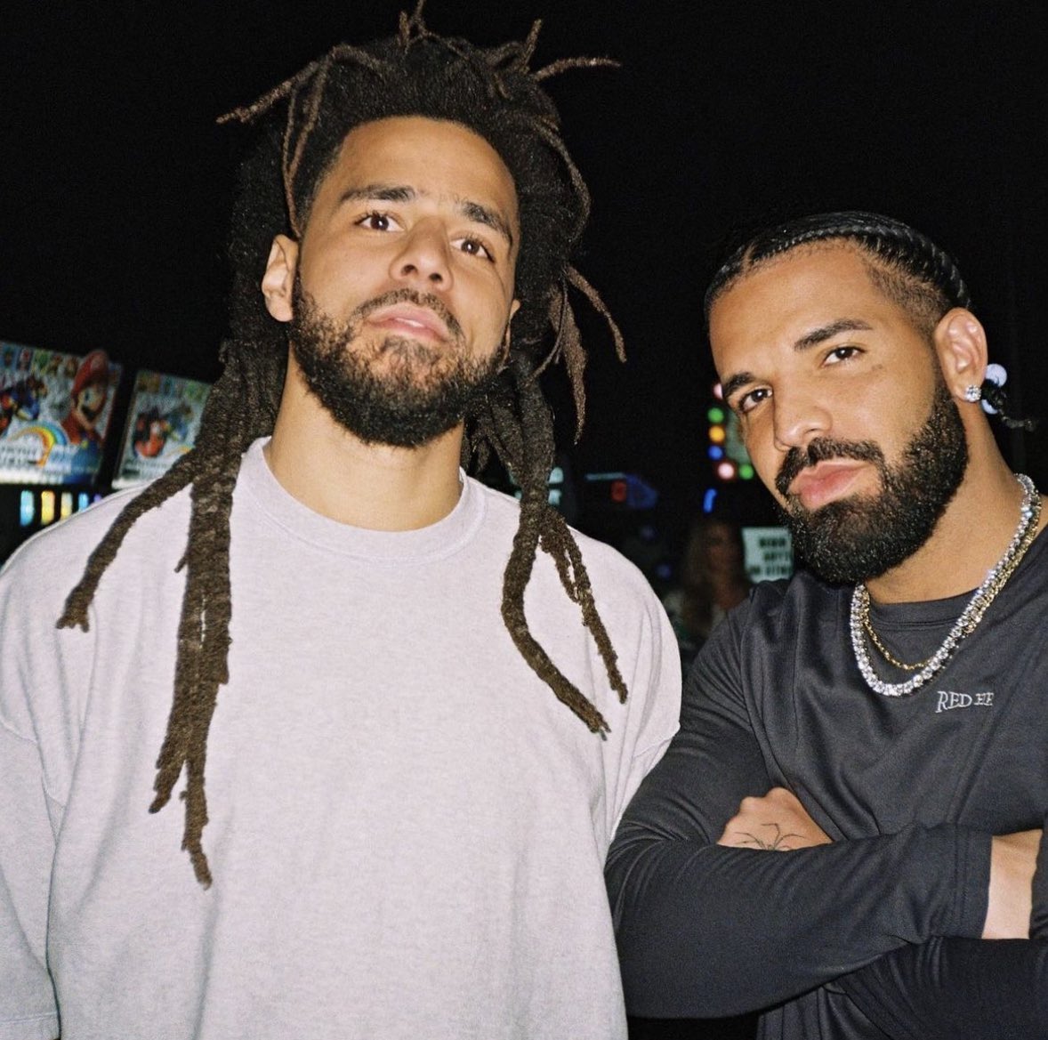 DrakeDirect's tweet photo. The biggest rappers of our generation https://t.co/BvvE1UYUAD
