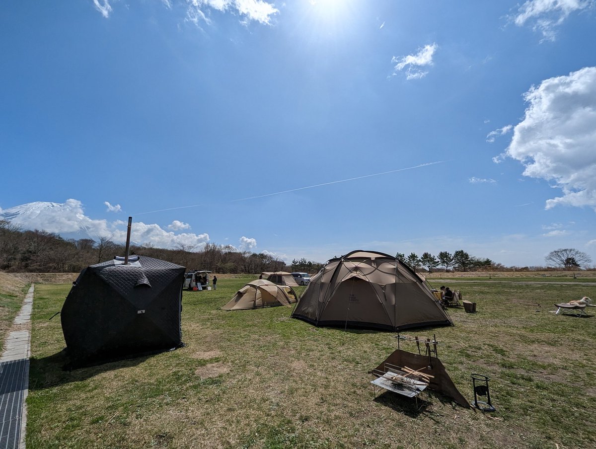 camp_no_mori's tweet photo. 【テントサウナは最高のアウトドア体験】簡単にサウナをアウトドアでしてみよう!
https://t.co/CdNgxgl3D1 プロフィールからブログへ来ていただけると大変喜びます🤩
#テントサウナ
#サウナ
#ロボテックドーム
#robotechdome
#ヒルバーグ
#サイタリス
#キャンプ
#アウトドア
#BBQ
#weknowenough https://t.co/24v5zM1IT9