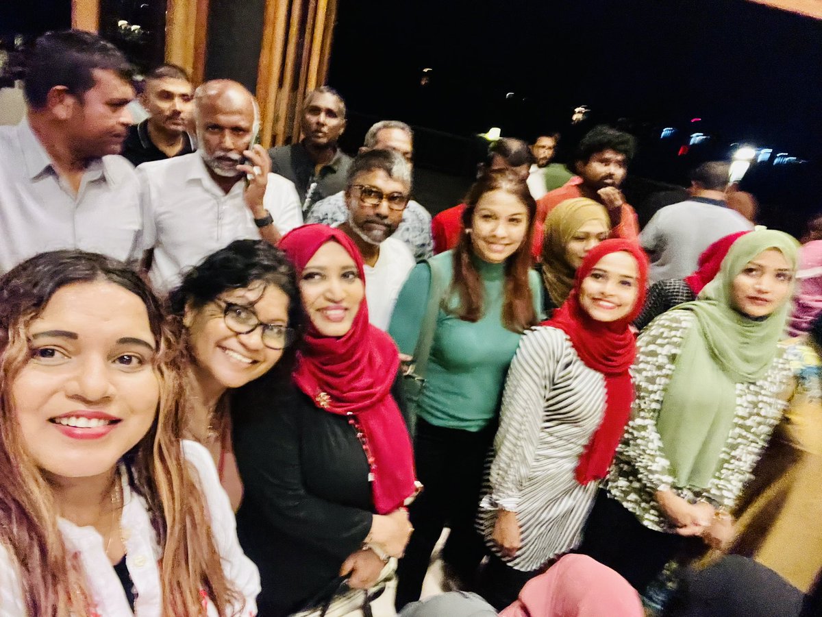 IruthishamAdam's tweet photo. #Alhamdhulillahi 🙏
#Sunrise @Jumhooree_MV #Jumhooree #UFAA #JPIANS @WomensleagueJP #Happiness @JPSecretariat #Hamajehun #Raiyfiya #Republicans #TheREDs 🇲🇻❤️! https://t.co/uJTZvjvBQq