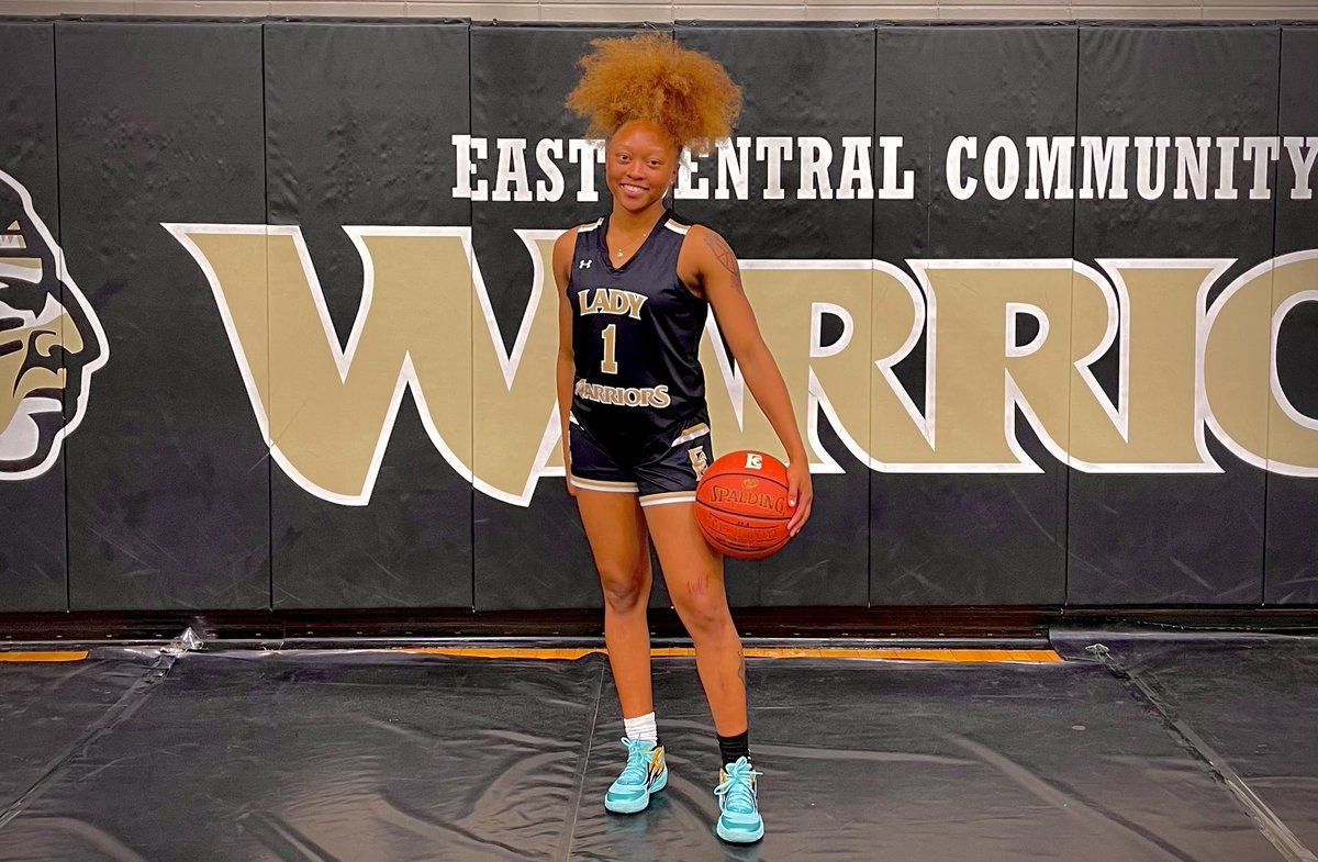 Deundria Stovall tweet media