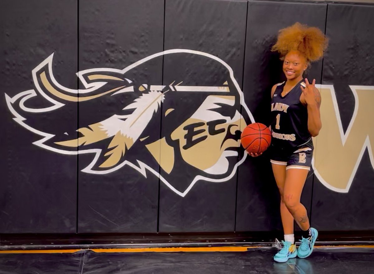 Deundria Stovall tweet media