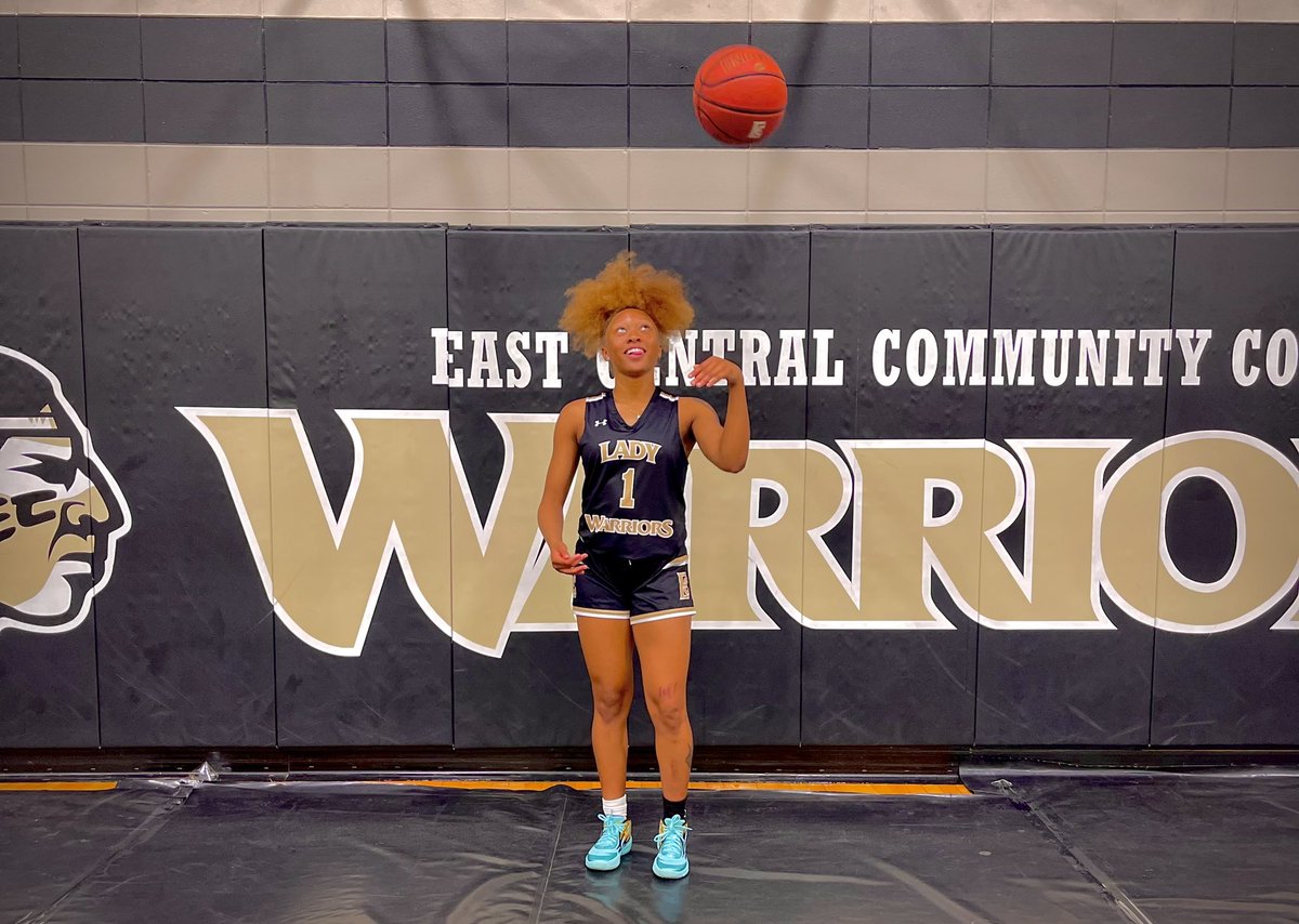 Deundria Stovall tweet media