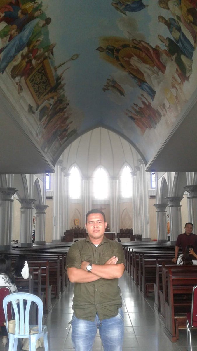 aponandreas6's tweet photo. Gereja kristus raja katedral sintang kalimantan barat https://t.co/9NzGfilQeH