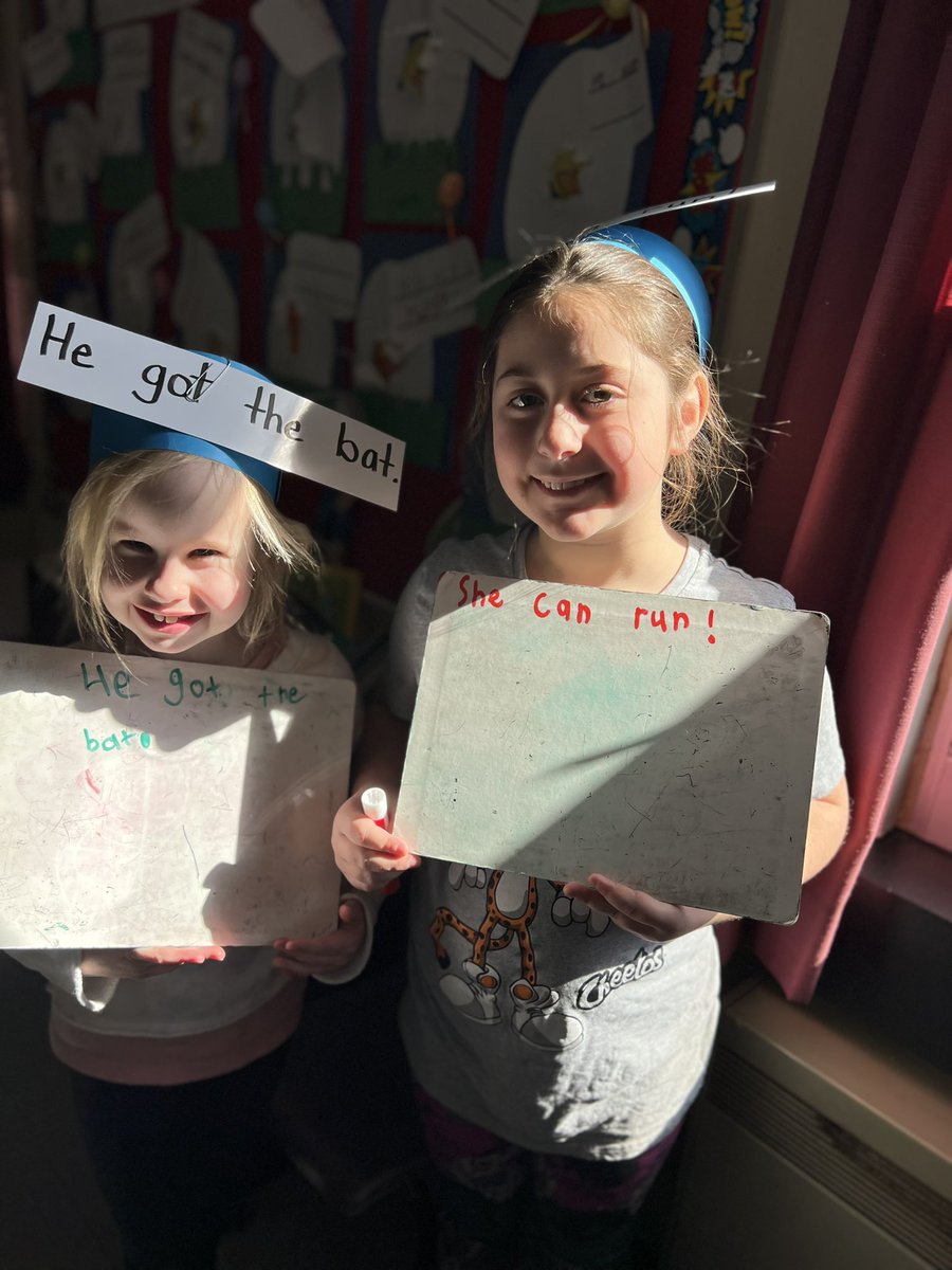 MissWarren2019's tweet photo. What a fun way to practice listening and writing! Ss had to read a partner’s sentence, and also use appropriate expression to help them choose correct punctuation ⁉️#headbands #wordwork @SHA_NL  @NLESDLit https://t.co/NGB9nkzSsg