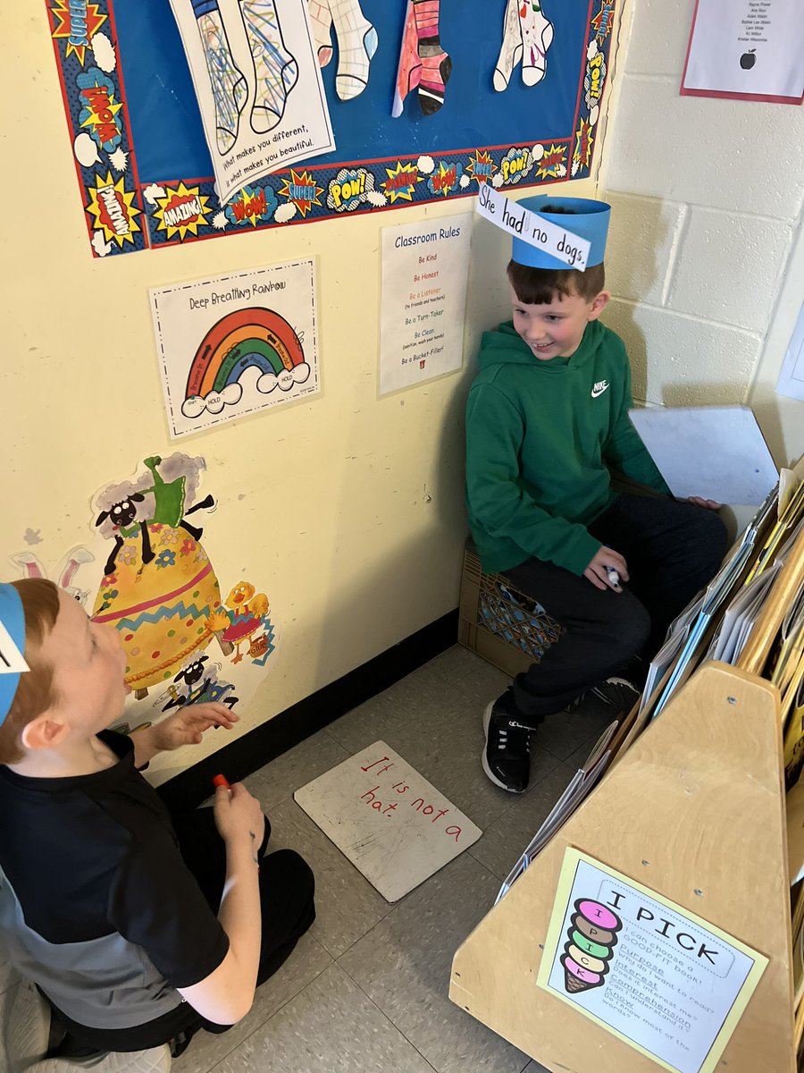 MissWarren2019's tweet photo. What a fun way to practice listening and writing! Ss had to read a partner’s sentence, and also use appropriate expression to help them choose correct punctuation ⁉️#headbands #wordwork @SHA_NL  @NLESDLit https://t.co/NGB9nkzSsg