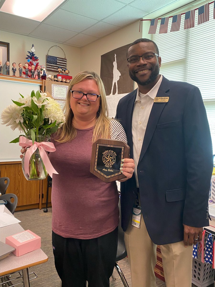 ChisholmTrailHS's tweet image. Congratulations to our 2022-2023 Employees of the Year: Amy Stiles, Teacher of the Year; Esther Tarifa, Para Professional of the Year, Esmeralda Mosqueda, Auxiliary Professional of the Year; Carla Hardy, Professional of the Year!  We are grateful for all you bring to CTHS daily!
