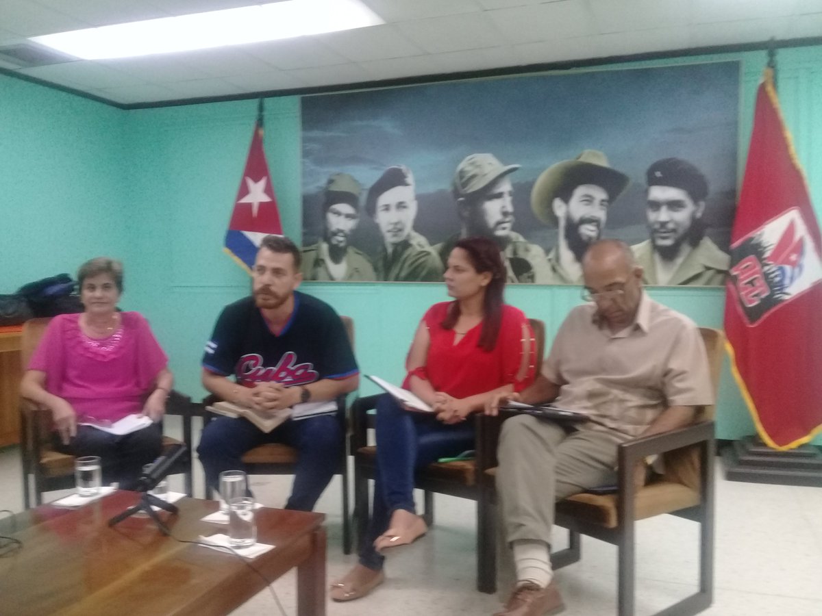 RosarioPentn1's tweet photo. #Hoy se desarrolló el 3er encuentro del @forosaopaulo y la @EscuelaSuperiorPCC, reflexiones sobre la unidad, el liderazgo político y la  identidad  robustecen las causas antimperialistas de nuestros pueblos.
#MejorEsPosible https://t.co/wNymt11Izq