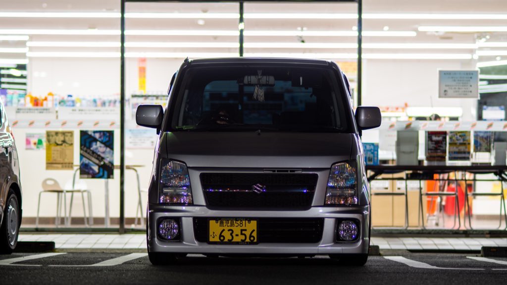 y31_13j's tweet photo. アルファード納車！
地金R買ってw😊 https://t.co/Ab0T9ScUuo