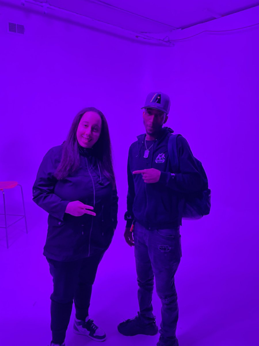 MereMercy's tweet photo. Linked with @Breezyb215 at @TasteCreators and some needed conversations brewed! It’s always great connecting &amp; meeting genuine souls. #SolidSupportOnly #AoK #ArmyOfKingz #BlindFaith 👑🤞🏾💯🙏🏾 https://t.co/uDvaBd7txM
