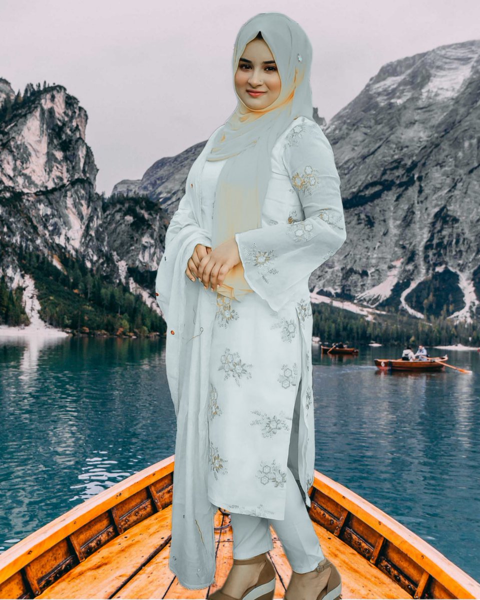 তোমার শহরের কোথাও আমি নেই অথচ আমার পুরো শহরটাই তুমি,, তুমি আমার ব্যস্ততা আর আমি তোমার অবসর।🥀💔💔💔