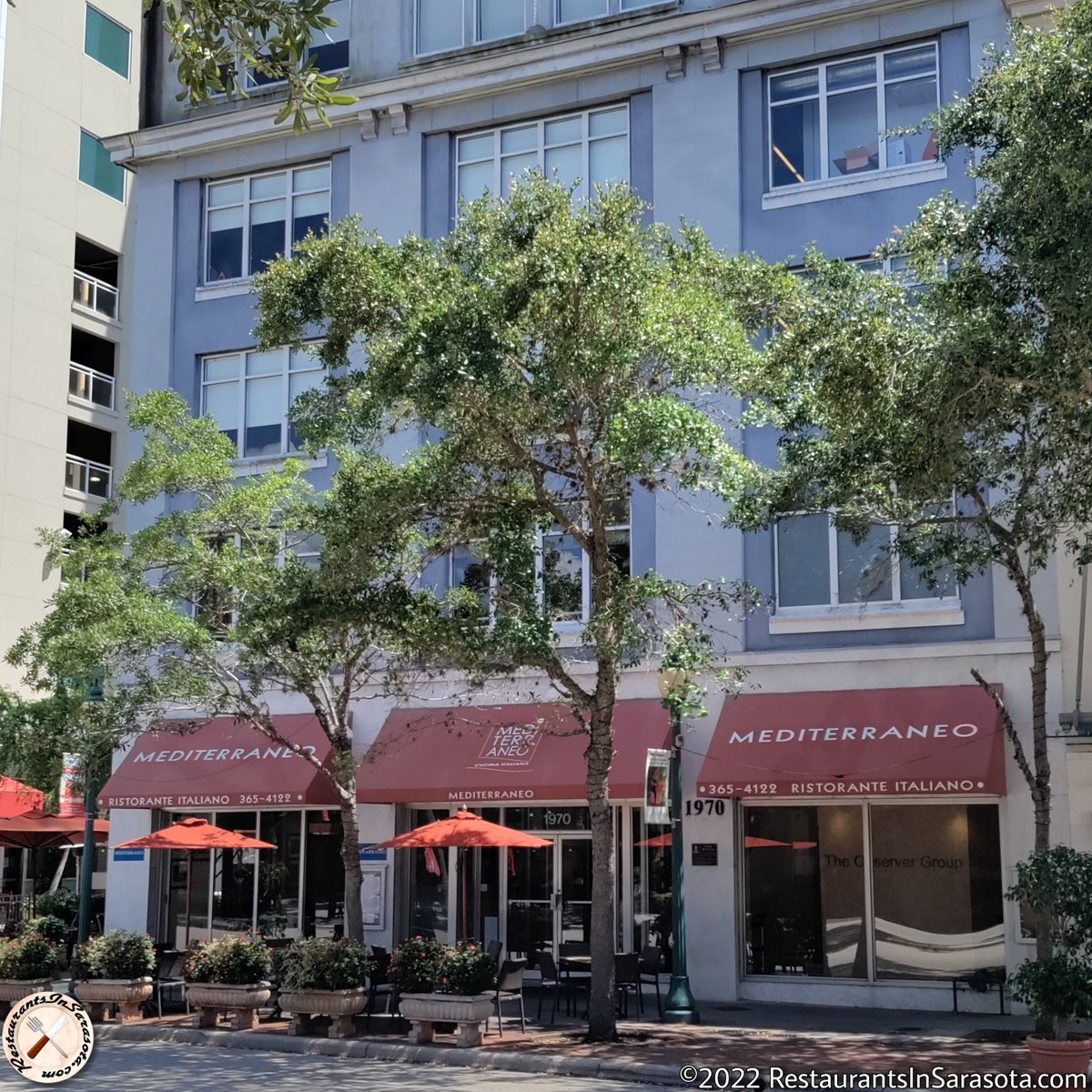 SRQRestaurants's tweet photo. Just getting word of a car hitting Mediterraneo Restaurant, on Main St. Awaiting official information from @SarasotaPD .
#downtownsarasota #trafficaccident https://t.co/jlctpVGi32