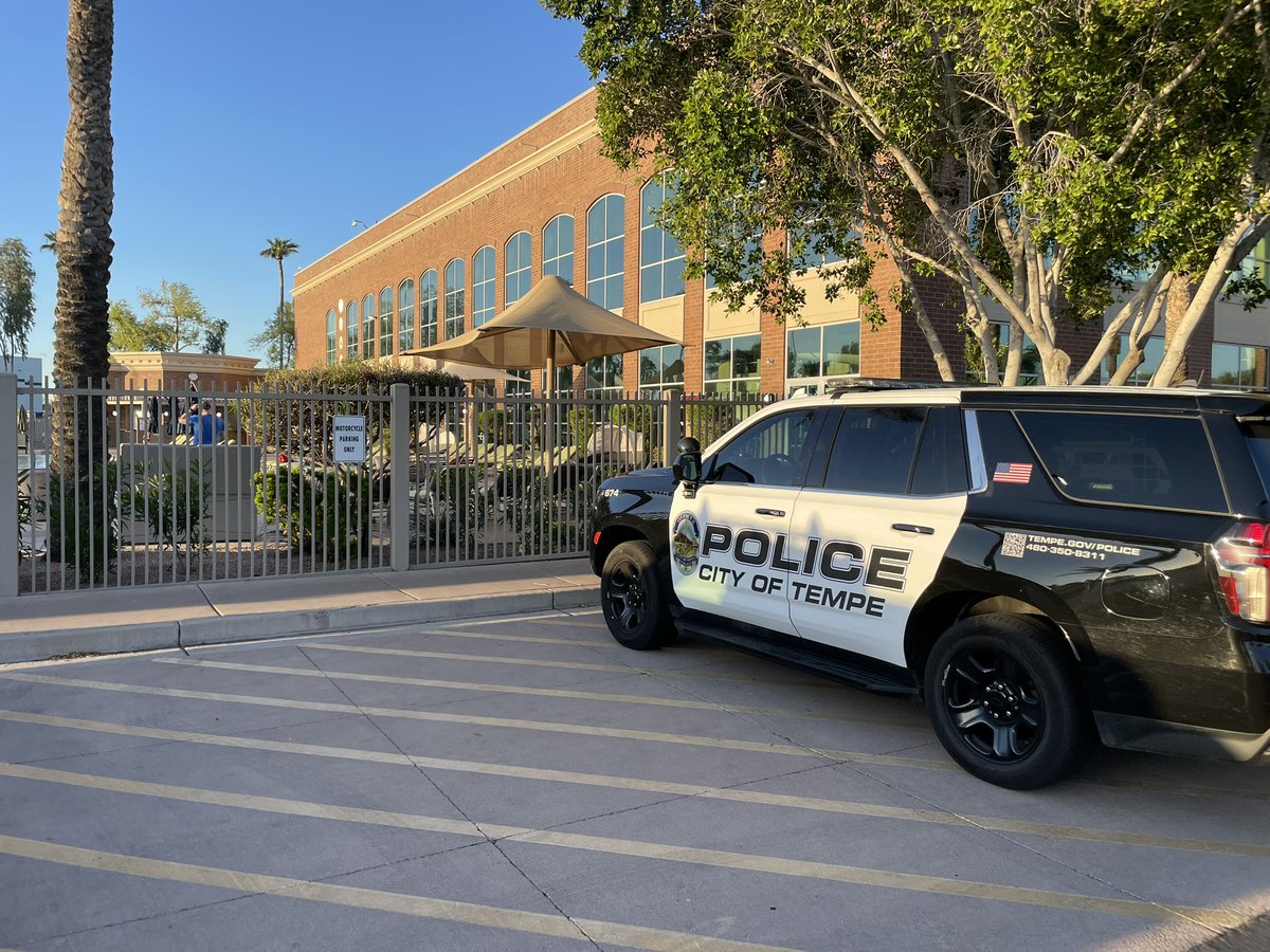 Not my field of expertise, but I don’t think that’s correct. Any vehicles experts out there? Is that a motorcycle?