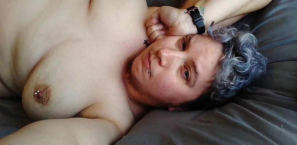 edge0glory's tweet photo. #tits #piercednipples #nipple https://t.co/0A7GU7f1hx