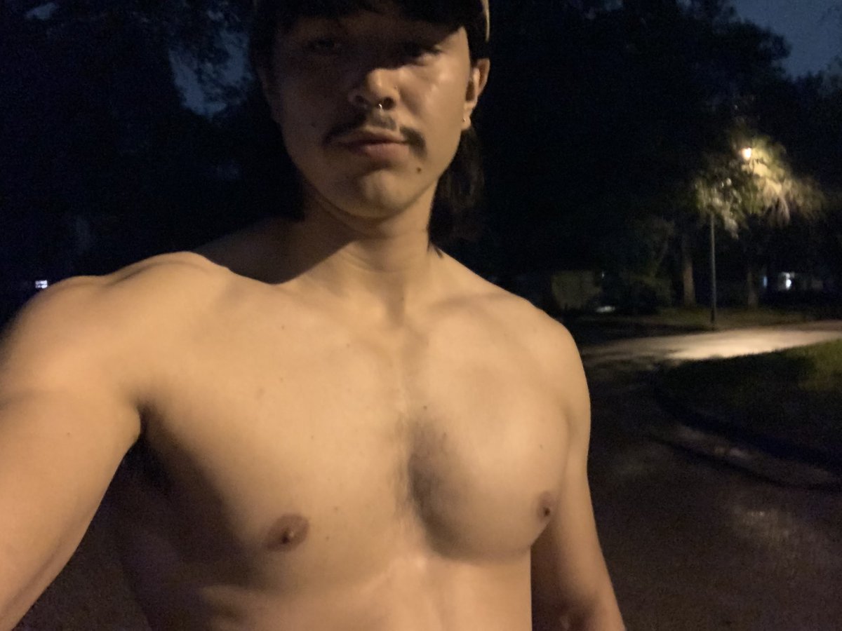 themodesttman's tweet image. #boobposting #runtime :P