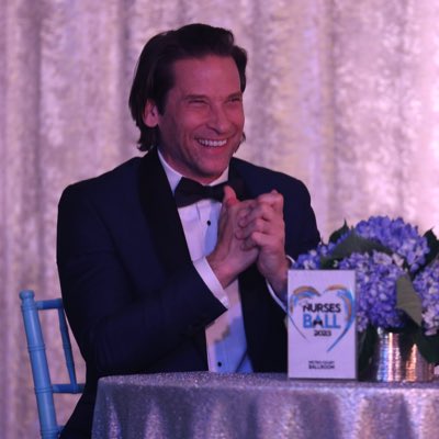RogersHotHair's tweet image. #RogerHowarth #NewProfilePic #GH #GH60 #NursesBall2023 💫💫💫