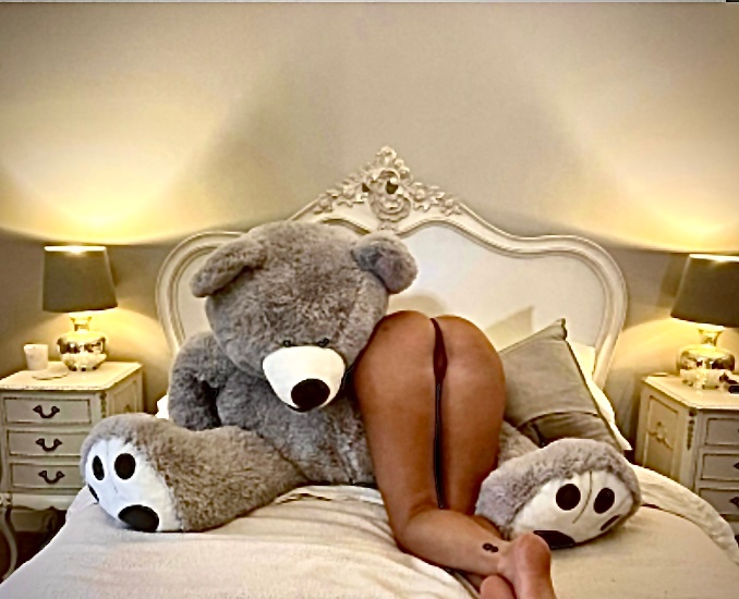 1, 2 or 3 ?  Join me in my spicy page for so much more 👀😈 https://t.co/uaMiCkFw0E Follow and RT me and<a href="/tag/hornygirl"class="tags"><span>#hornygirl</span></a><a href="/tag/frrrantic"class="tags"><span>#frrrantic</span></a>