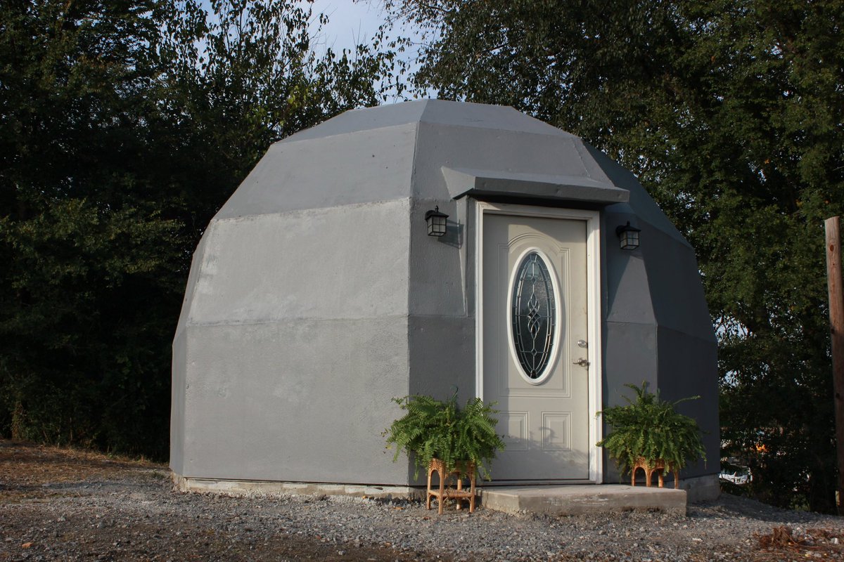 TheRockShelter's tweet image. The Rock Storm Shelter is now live on #indiegogo. Please check it out or at least retweet to help #tornado #shelter 

indiegogo.com/projects/the-r…