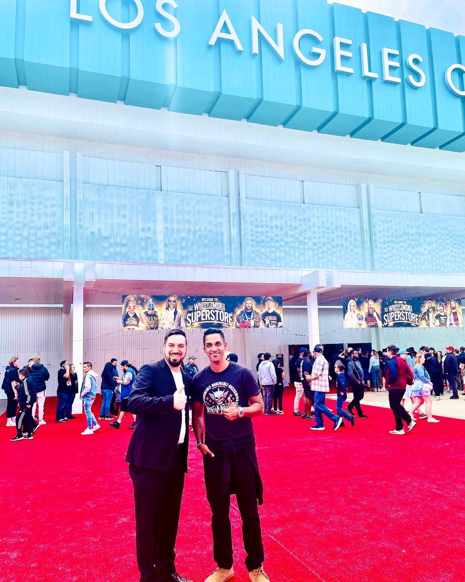 aaronfernandes7's tweet photo. Back in Qatar 🇶🇦, but already missing the amazing Wrestlemania weekend meeting &amp; following the amazing people from the Wrestling world! @_denisesalcedo @ryansatin @WWERobinson @notsam https://t.co/CtIPJUeypo