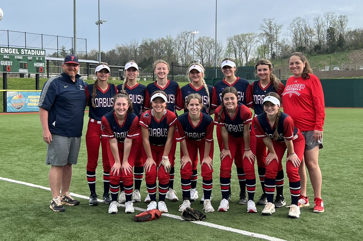 bushfastpitch's tweet photo. Our Varsity team had a great time playing together and growing closer as a team in Pigeon Forge at the Ripken Experience! We ate good and played good finishing 2-1!#1team1goal https://t.co/jZEyyO33VA