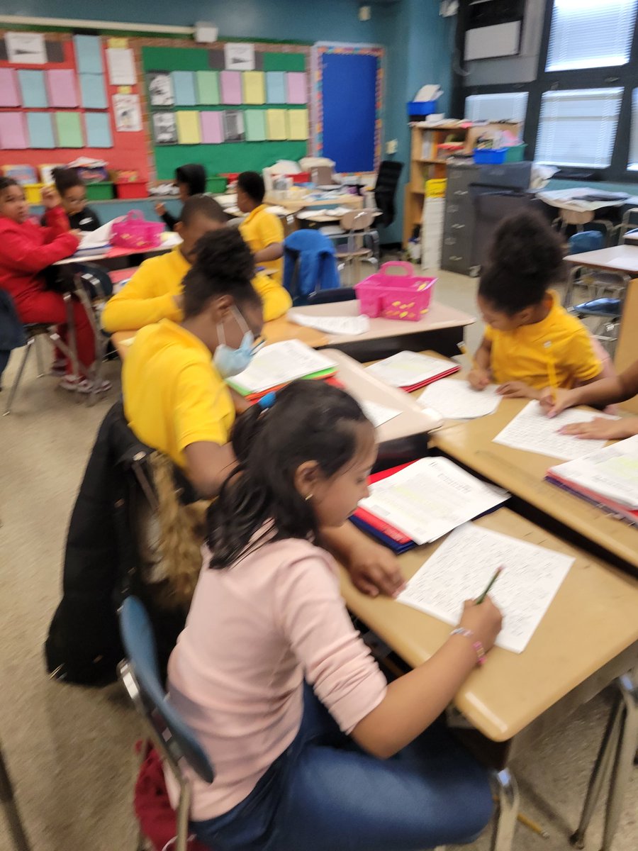 HeyBccs's tweet image. Our pens are mighty, and so are we, pushing our ink and lead to the limit confidently,  purposefully, and brightly. #welovebccs @CommunitySupt16 @D16LEADS @NequanMclean @JabariBrisport @stefanizinerman @OsseChi