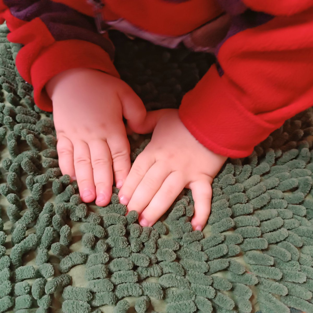 2022qin's tweet photo. Carpet surface can absorb dust in the air, reduce indoor air dust content for children's health ❤️
#yinzam #carpet #home #mat #rug #house #livingroom #bath #bedroom #kids #child 
https://t.co/I8tyFGeMLU https://t.co/DeGrnXWMvA
