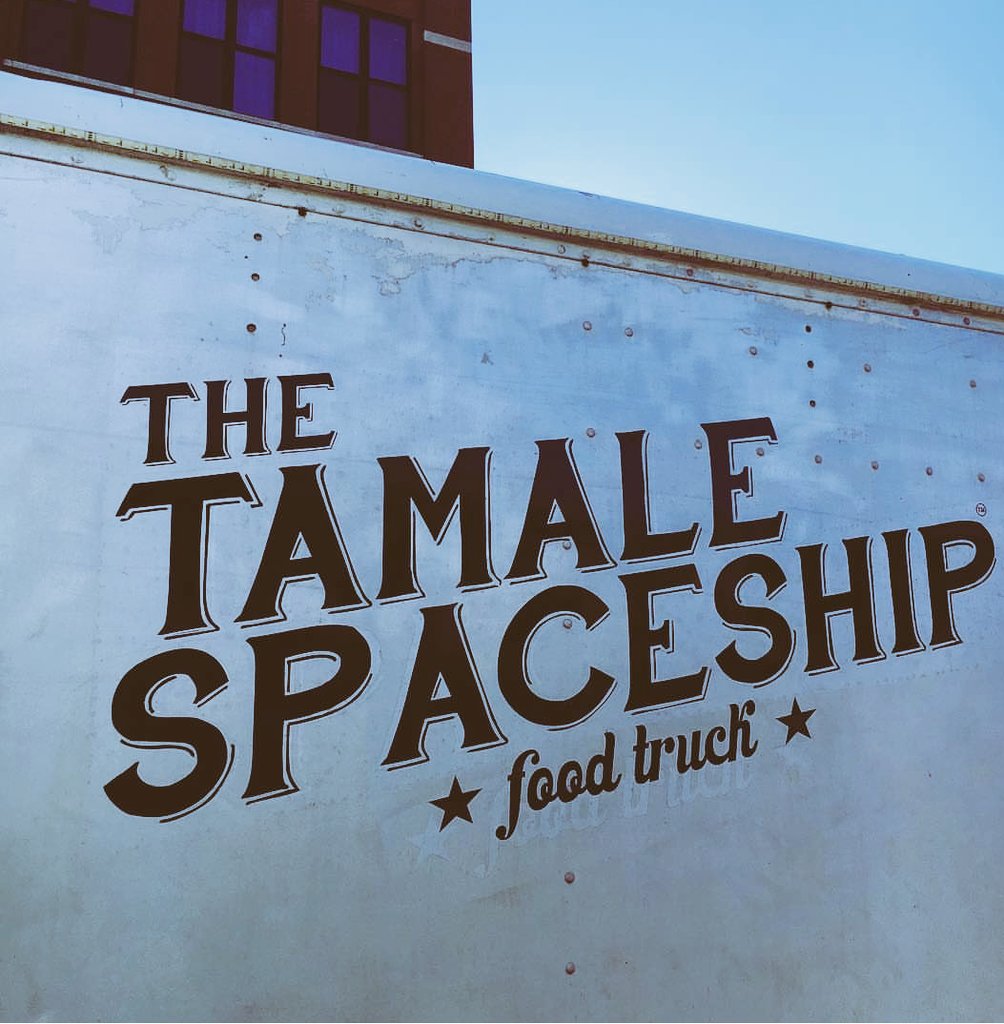 tamalespaceship's tweet photo. Extra!! We are heading back!
The Tamale Spaceship is landing at
Ravenswood Manor (Willson & Campbell) this Thursday March 30th from 3 - 7pm. Loaded with all of your favorites #ravenswoodmanor
#tacos #tamales #guacamole #elote #ravenswood #tamalespaceship https://t.co/tThRNmbcDf