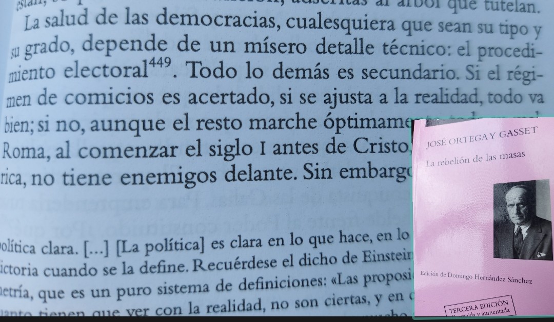 victorcpascual's tweet photo. "La salud de las democracias, cualesquiera que sean su tipo y su grado, depende de un mísero detalle técnico: el procedimiento electoral. Todo lo demás es secundario. Sin el apoyo de un auténtico sufragio, las instituciones democráticas están en el aire" https://t.co/AWNvLLrLzN