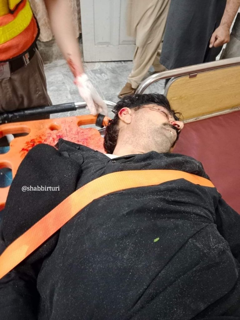 ShabbirTuri's tweet photo. لکی مروت اپڈیٹ: ارسلا پولیس چوکی پر دہشت گردوں کا حملہ، سرکاری ذرائع کے حملے میں ڈی ایس پی اقبال مہمند سمیت 5 پولیس اہلکار ہلاک ہوگئے، جبکہ کئی اہلکار زخمی ہیں، مزید ہلاکتوں کا خدشہ ہے۔
#LakkiMarwat #Pakistan https://t.co/KpfXlxrC4C