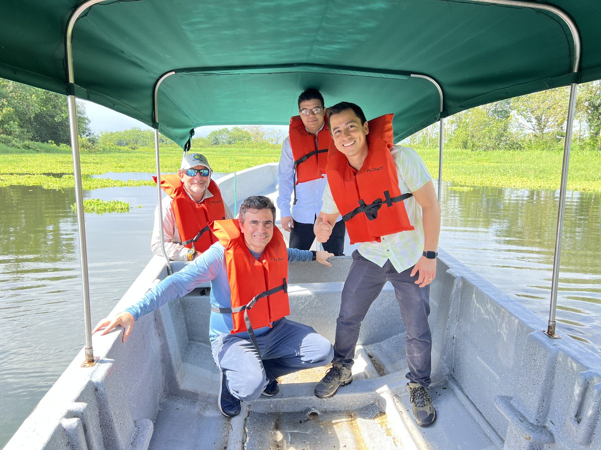 Héctor Poveda tweet media