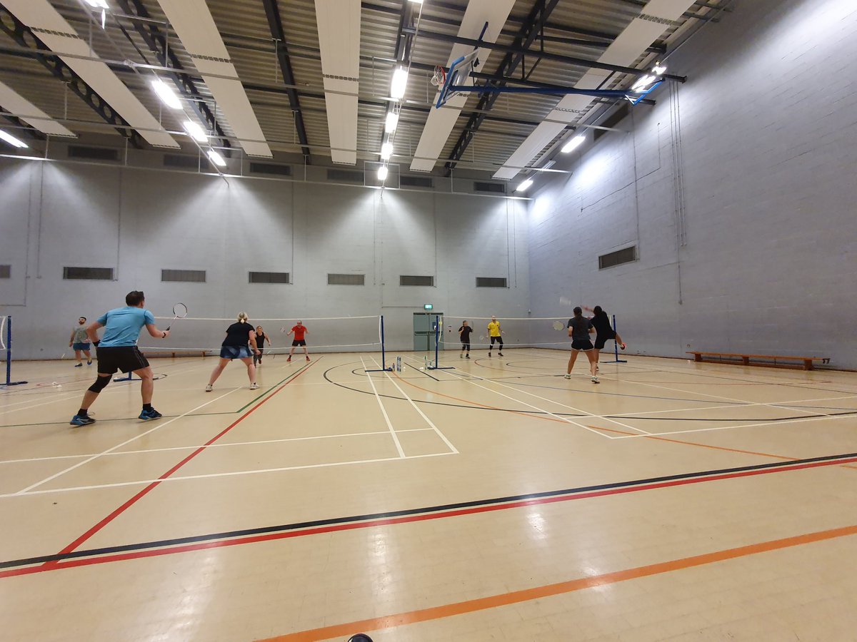 CarltonBC1's tweet photo. 2night Mixed 2 are away to Boots. Match score currently 3-1 to us. #Notts #Badminton #NottsBA https://t.co/5rdKggYCxP