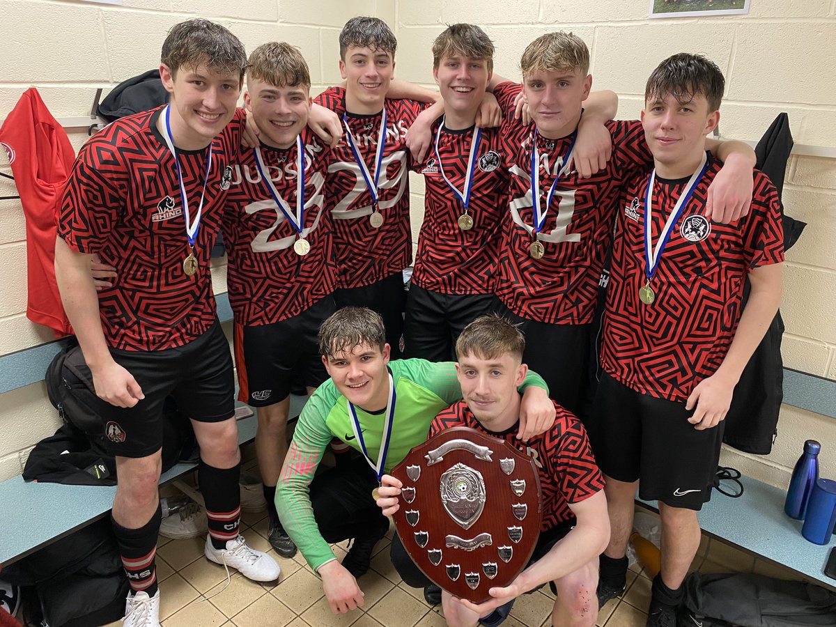 PEatCardiffHigh's tweet photo. Our Y13s who have won it all!! CHS legends. 

Our Y12s, Elis and Sam winning again with the rest winning silverware for the first time.

Our sole Y11 pupil, Blake, who has made a huge impact on this team. 

Up the CHS!! 🔴⚫️ https://t.co/dHandjYSJW