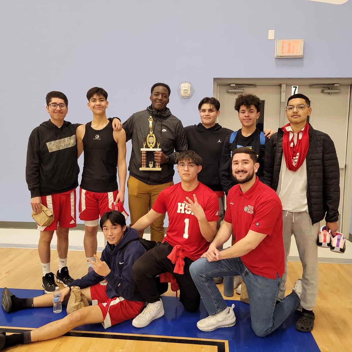 CoachEJWeems's tweet image. 1st Varsity Season!🏁✅