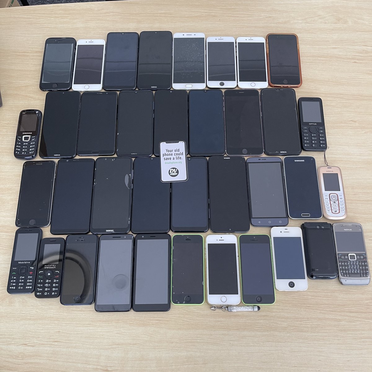 DV Safe Phone tweet media