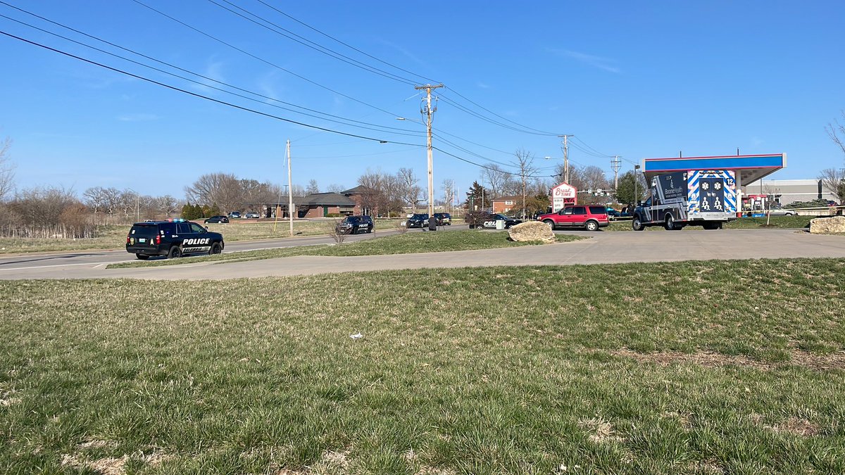AveryABC17's tweet photo. BREAKING: @diaz_abc_17 and I are at the BreakTime off of Smiley Lane in Columbia where there is a large police presence. We are still working to gather more information and provide updates. https://t.co/zqCb9xdfRu