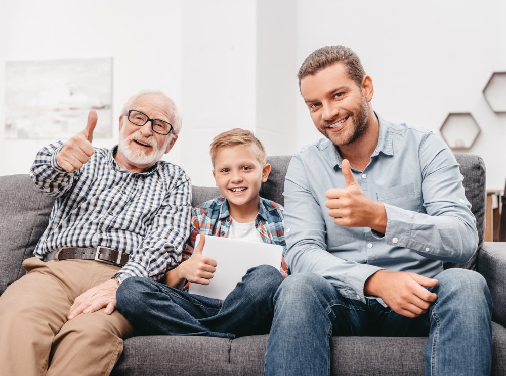 fxremax's tweet photo. CONSEIL SIGNÉ RE/MAX ✍

6 façons d’aider votre enfant à acquérir une propriété ⬇️

Personne ne peut... https://t.co/gfXIprLcBH https://t.co/7BUnCXpEgv