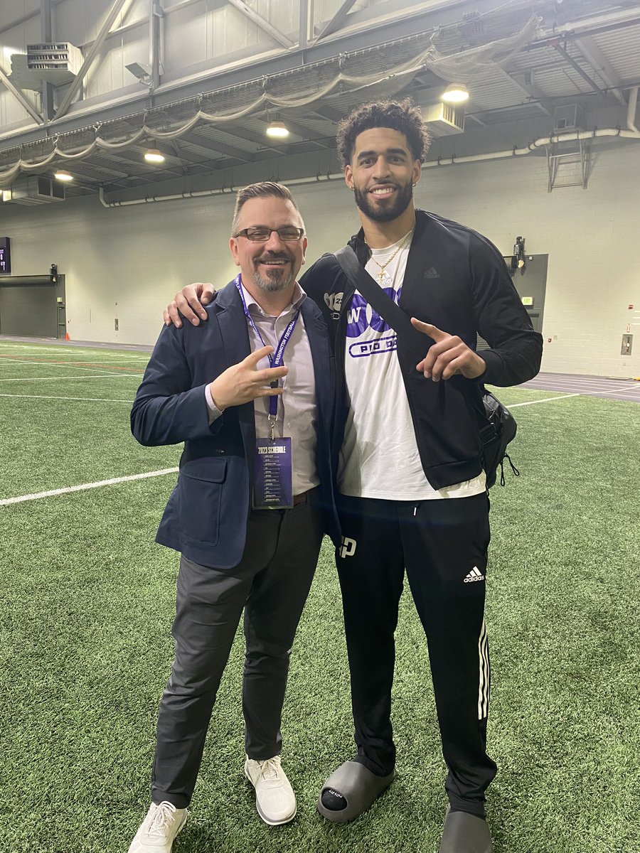 Montlake Players tweet media