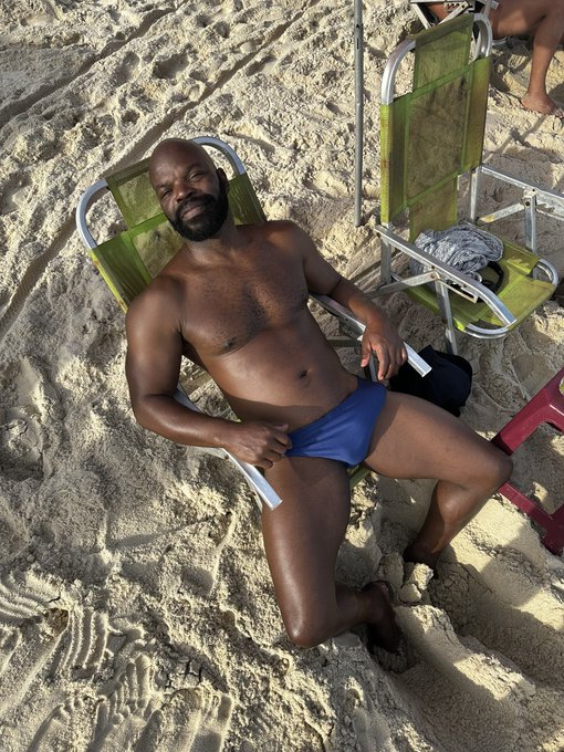 Fsa5WiEaYAAjAnp?format=jpg&name=small